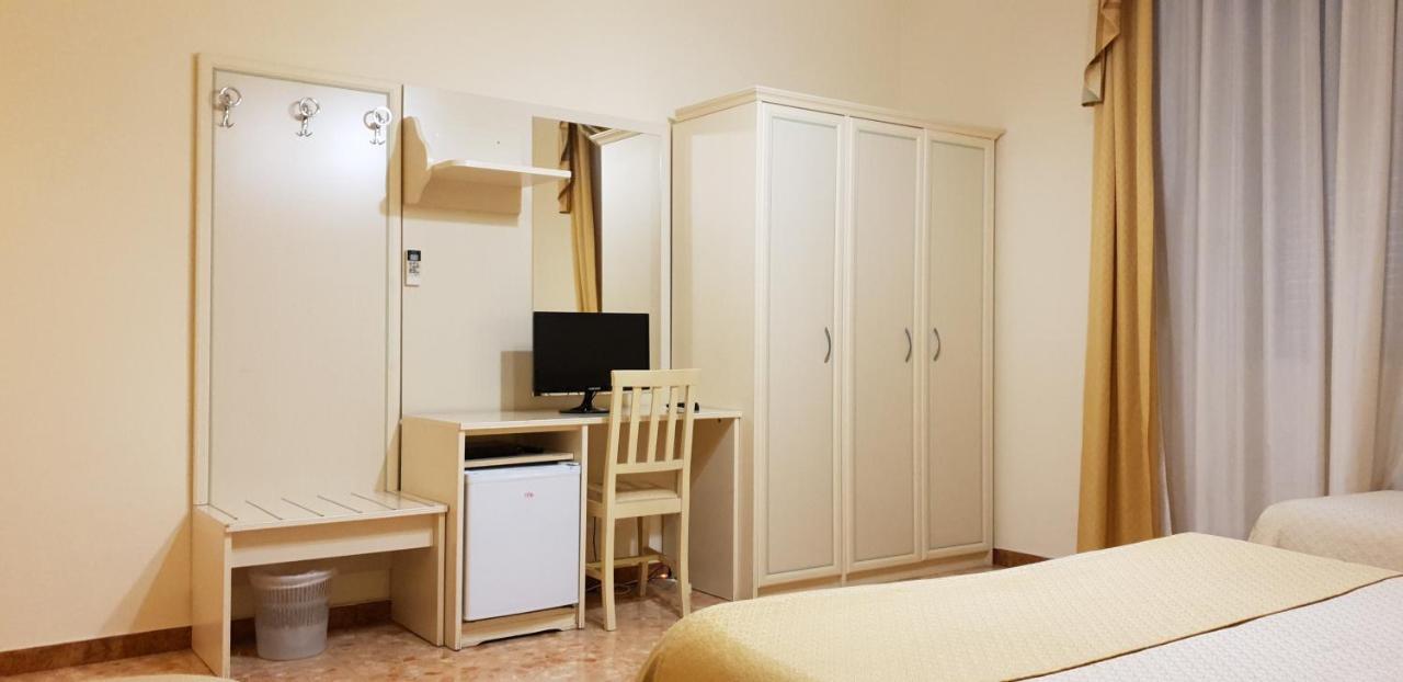 Rs San Sebastiano Holidays Acireale Exterior foto